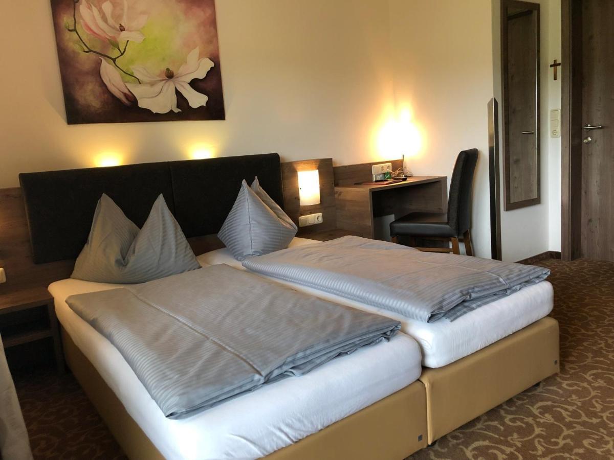 Suess Hotel 3*